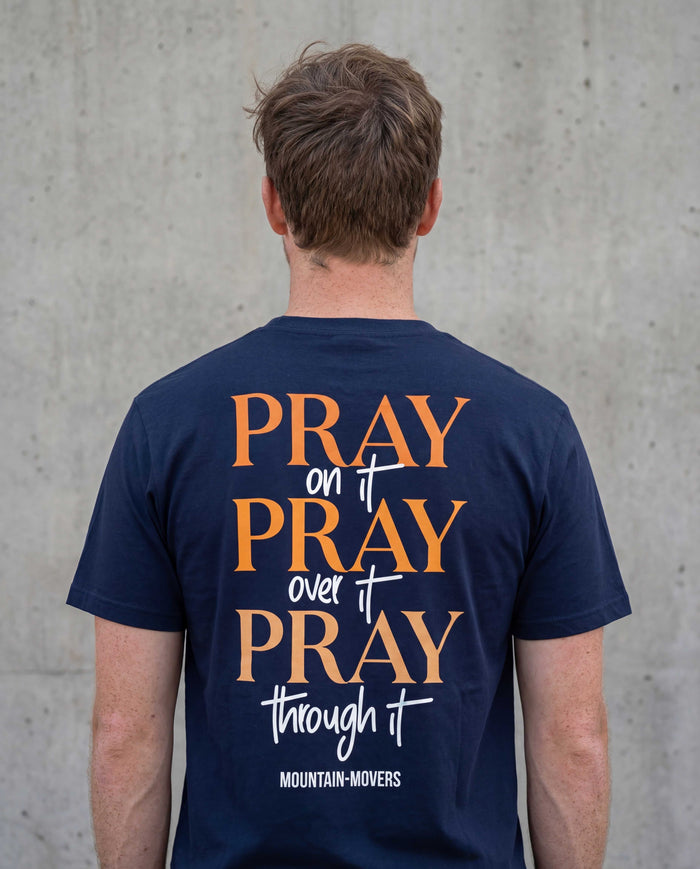 PRAY on it Shirt Backprint