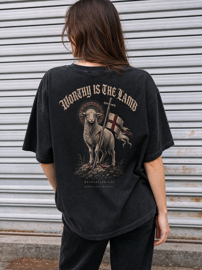 Worthy is the Lamb Streetwear Oversize Shirt Backprint