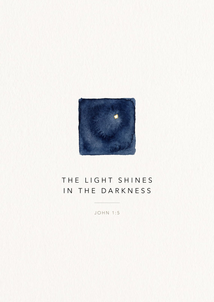 The light shines in the darkness Postkarte