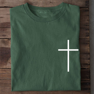 Kreuz Shirt minimalistic Detailansicht, Mountain Movers christliche Streetwear