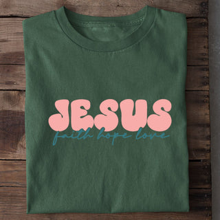 Jesus faith hope love Shirt Detailansicht, Mountain Movers christliche Streetwear