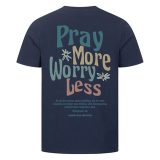 Pray More, Worry Less Shirt Backprint Detailansicht, Mountain Movers christliche Streetwear
