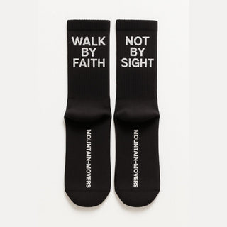 Walk by Faith Socken Variante, Mountain Movers christliches Design
