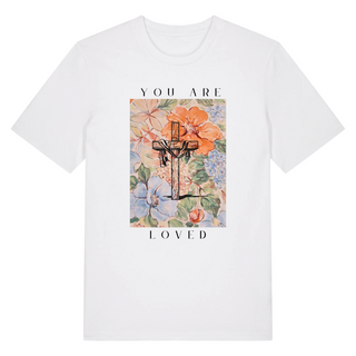 You are Loved - Cross Flower Shirt Detailansicht, Mountain Movers christliche Streetwear