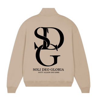 Soli Deo Gloria Half Zip Sweater Detailansicht, Mountain Movers christliche Streetwear
