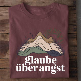 Glaube über Angst Shirt Detailansicht, Mountain Movers christliche Streetwear