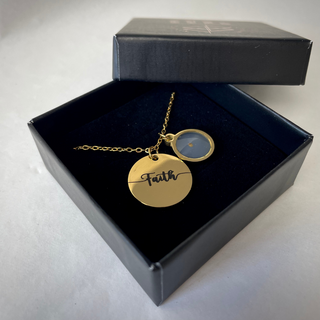 Faith Senfkorn Edelstahl Kette Detailansicht, Mountain Movers christliche Streetwear