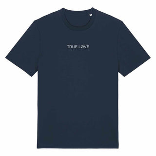 True Love minimalistic Shirt Detailansicht, Mountain Movers christliche Streetwear