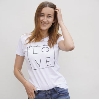 Love Frauen T-Shirt Nahaufnahme, Mountain Movers