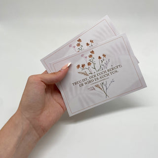 Treu Flower Postkarte Variante, Mountain Movers christliches Design