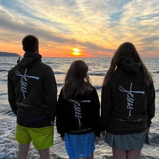 Jesus Cross Hoodie BackPrint Detailansicht, Mountain Movers christliche Streetwear