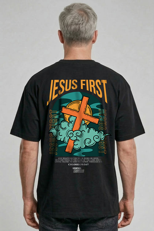 Jesus First Oversized Shirt (Voor- en Rugprint)