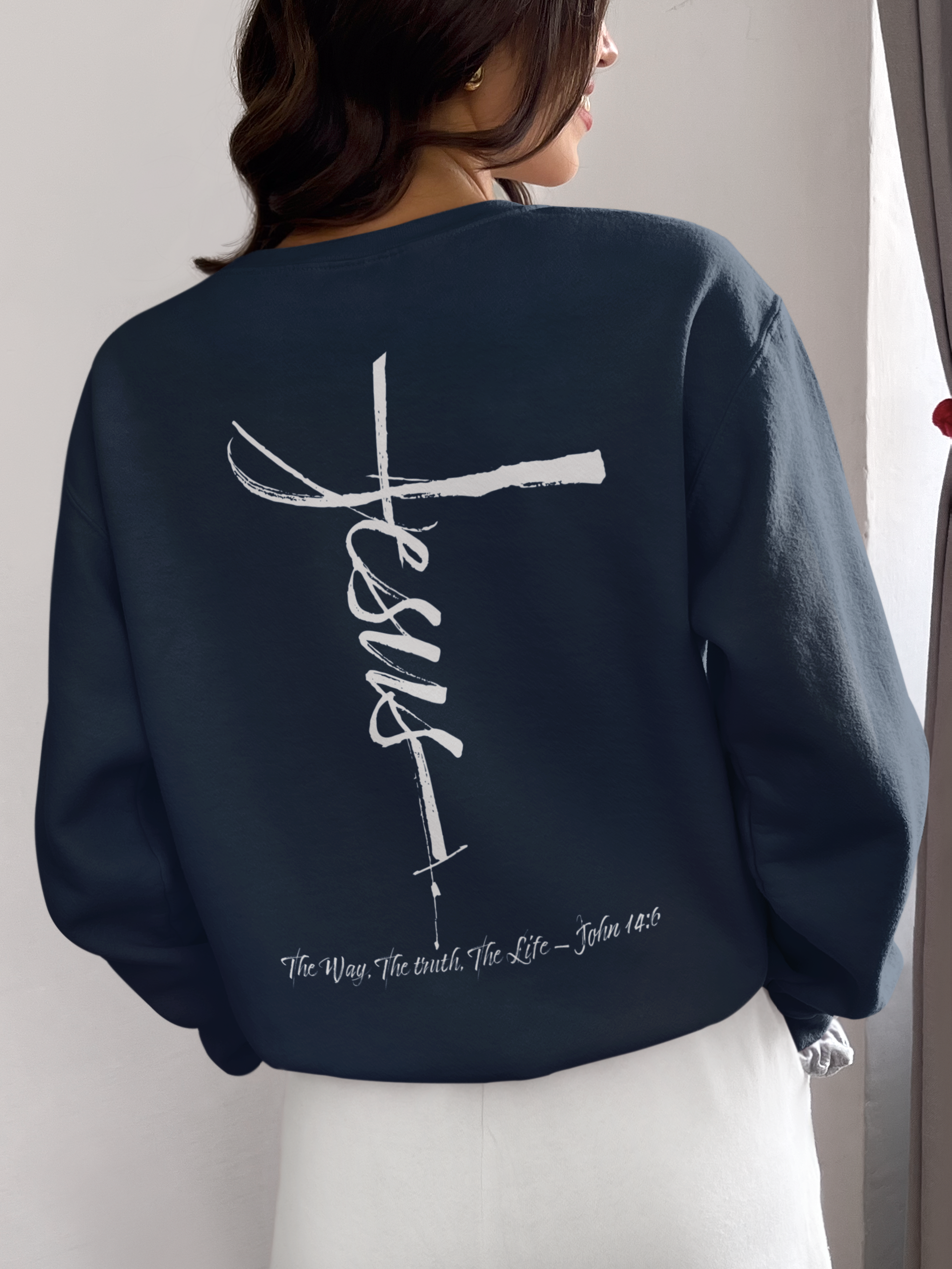 Jesus Cross Sweatshirt BackPrint, christliche Streetwear von Mountain Movers