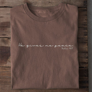 He gives Peace Shirt Braun