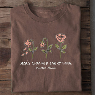 JESUS CHANGED EVERYTHING Shirt Braun