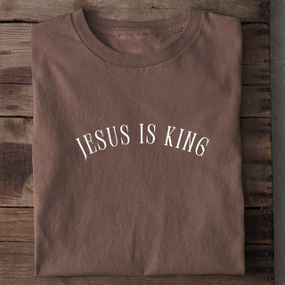 Jesus is King curved Shirt Braun