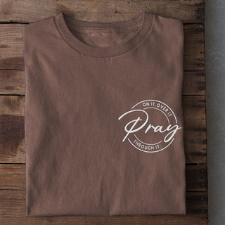 Pray circle Shirt Braun