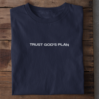 Trust Gods Plan Shirt Detailansicht, Mountain Movers christliche Streetwear