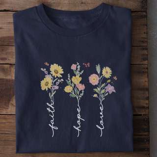 Faith Hope Love Flower Shirt Detailansicht, Mountain Movers christliche Streetwear