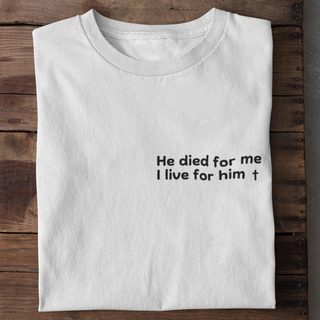 He died for me (minimalistisch) Shirt Detailansicht, Mountain Movers christliche Streetwear