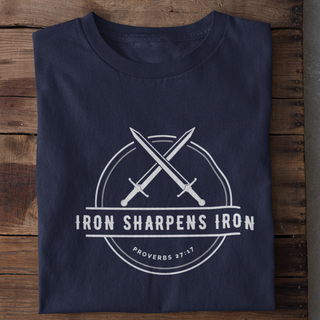 Iron sharpens T-Shirt Detailansicht, Mountain Movers christliche Streetwear