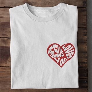 Jesus loves you red heart Shirt Detailansicht, Mountain Movers christliche Streetwear