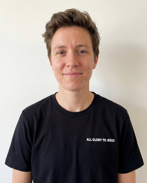 Minimalistisches All Glory To Jesus Shirt