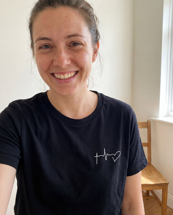 Geloof hoop liefde symbolen minimalistisch T-shirt
