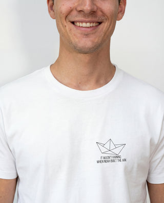 Not Raining Shirt Detailansicht, Mountain Movers christliche Streetwear