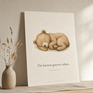 Nahaufnahme A4 Kinderposter Bär auf 300 GSM Premium-Mattpapier, Sprüche 3:24, Mountain Movers