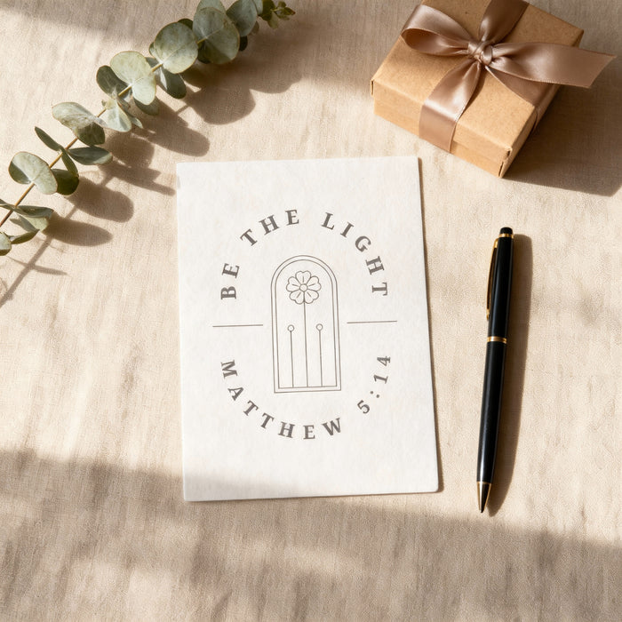 Be the Light Simple briefkaart