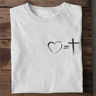 Love equals Cross T-Shirt getragen, Mountain Movers christliche Mode