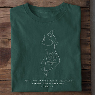 God looks at the heart T-Shirt Detailansicht, Mountain Movers christliche Streetwear
