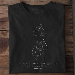 God looks at the heart T-Shirt Detailansicht, Mountain Movers christliche Streetwear